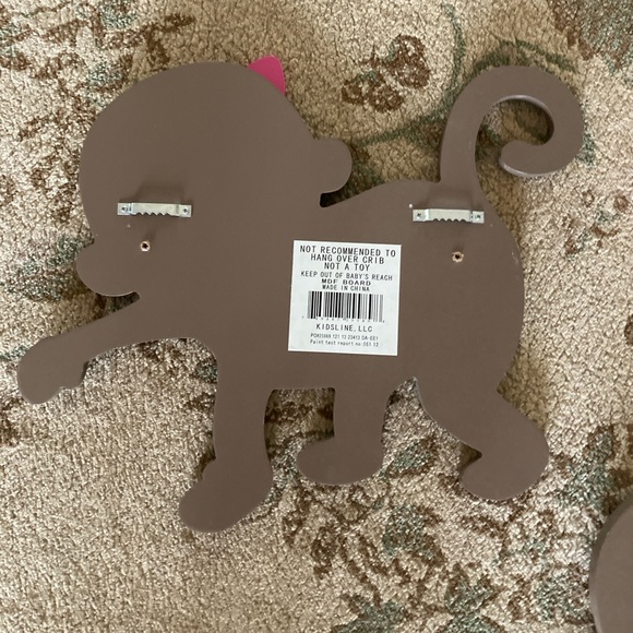monkey and elephant decoration. brown and pink and green. Easy hang. Pictures. - Picture 7 of 11